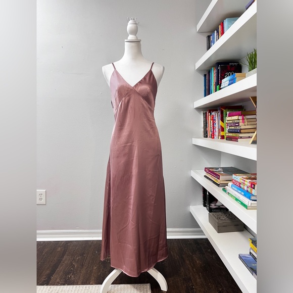 NWT Commence Open Back Satin Long Dress - Picture 2 of 16